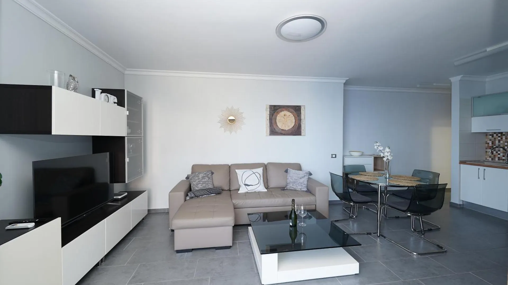 Ocean View First Sea Line Apartment Tabaiba 0*,  Spain